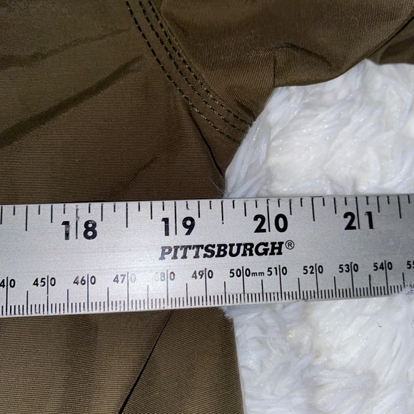 A Loves A Bomber Cotton/Nylon Blend In Excellent Condition Army Green - Picture 5 of 6